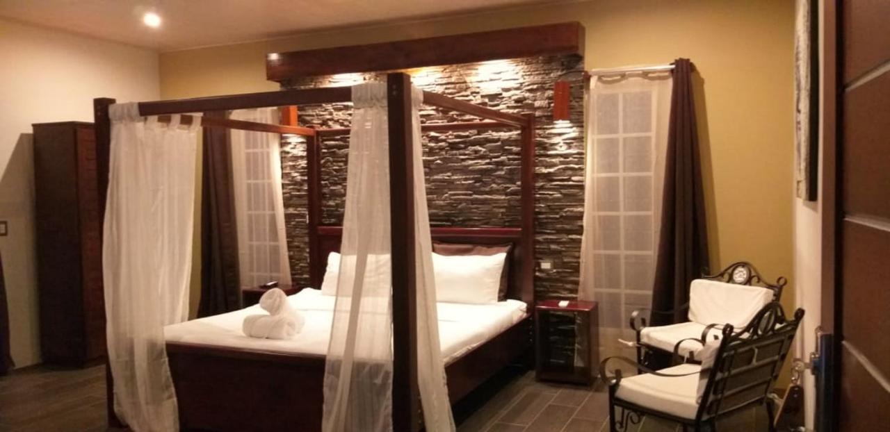 Tropical Suites & Villas La Fortuna Eksteriør billede